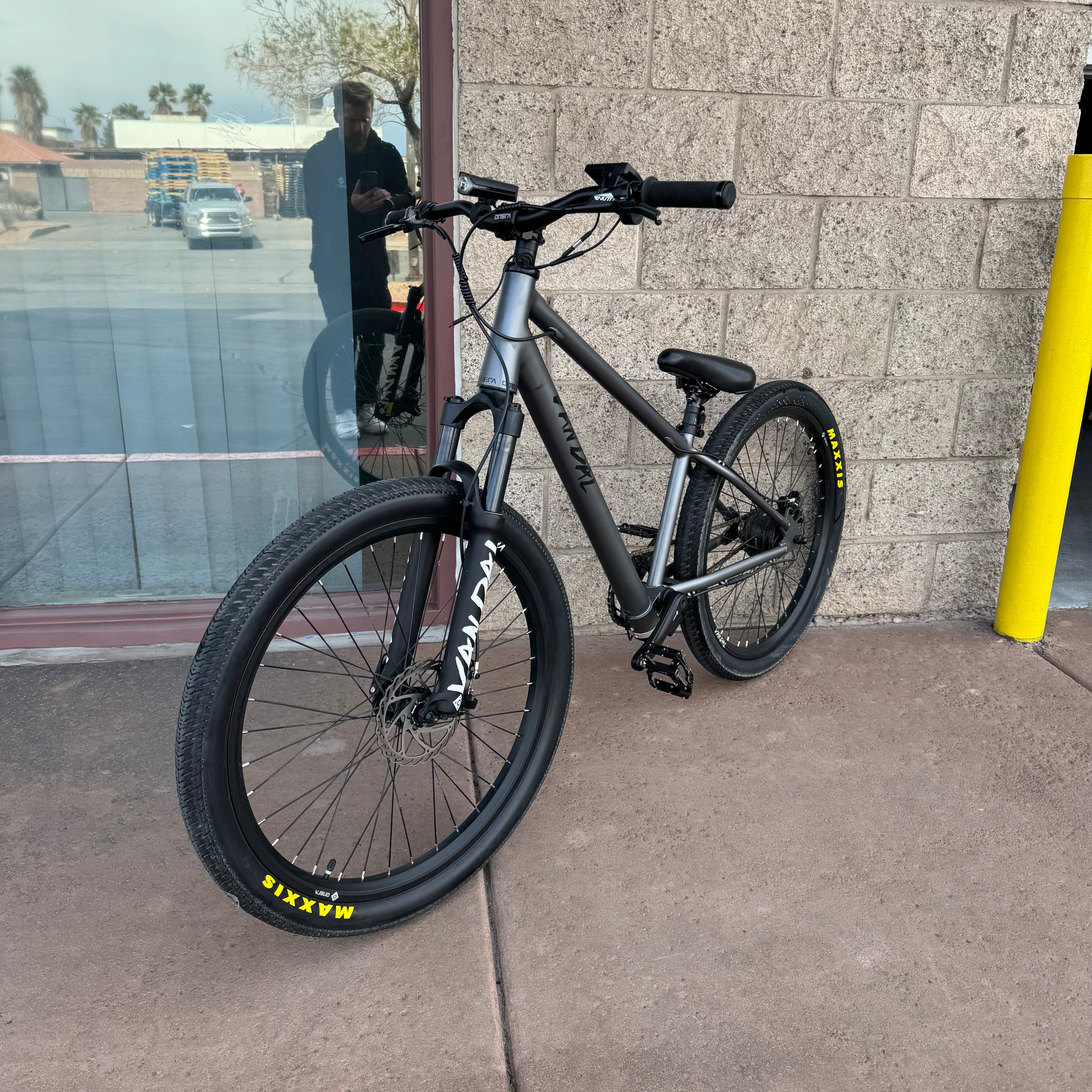 USED – VANDAL Electric Bike (Esk8Con 2025 Demo Unit)