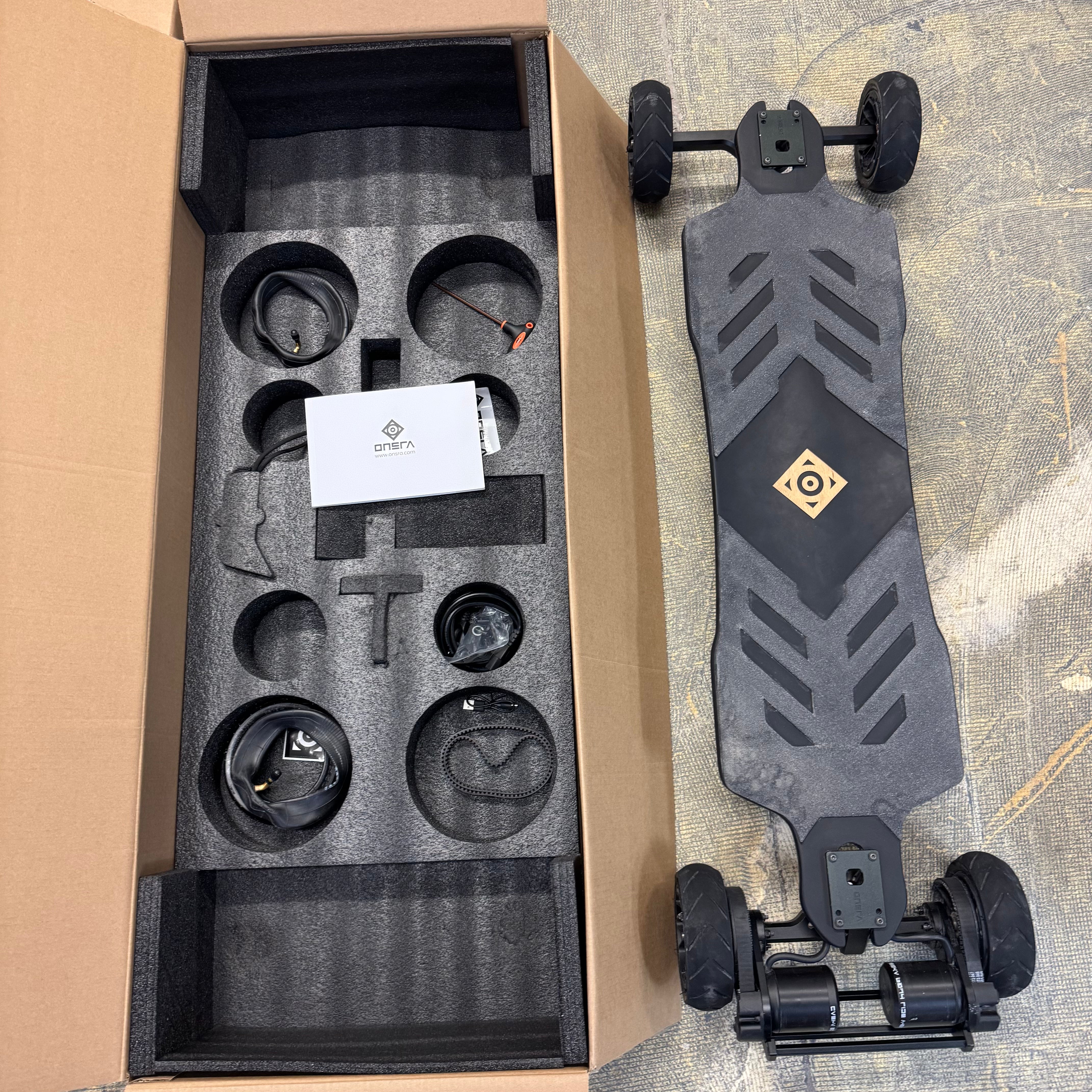 USED 1 – BLACK Carve 3 PRO (Esk8Con 2025 Demo Board)