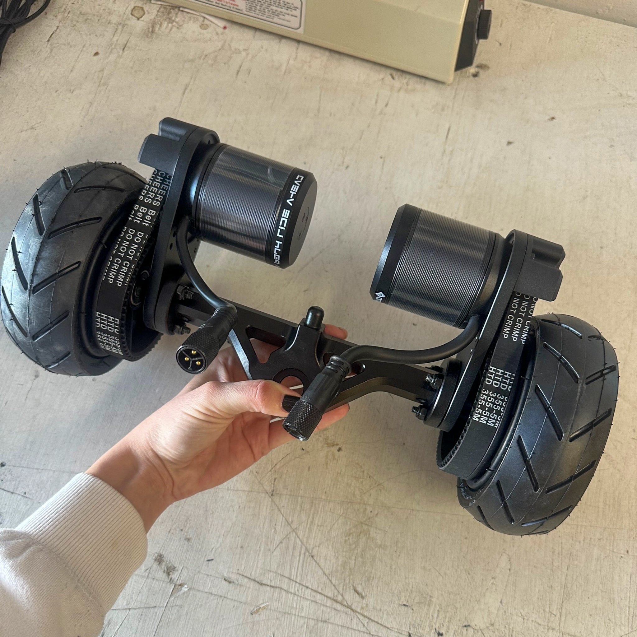 ONSRA BLACK Carve 3 PRO Belt Drive Drivetrain with dual 6374 150Kv motors, CNC truck, HTD belts, and 200mm AT wheels – plug-and-play upgrade for BC3 and BC3 PRO Direct Drive electric skateboards.